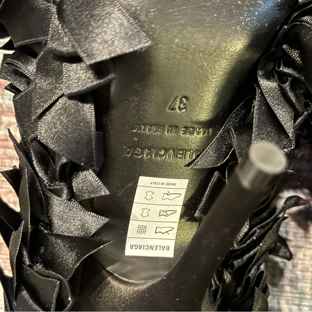Balenciaga Marie-Antoinette satin Bow Pumps - Picture 11 of 14